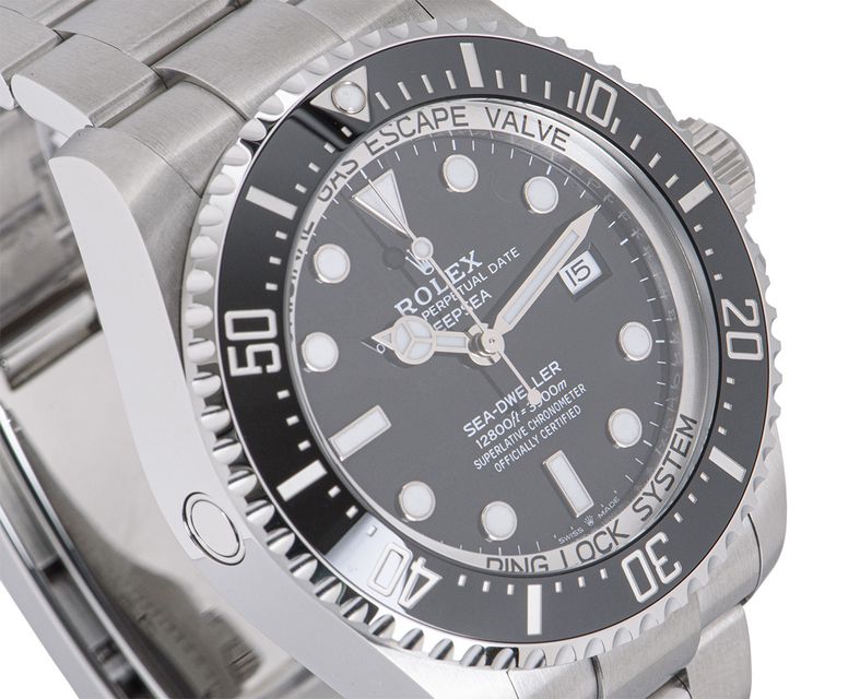 Rolex Deepsea 126660 Image 2
